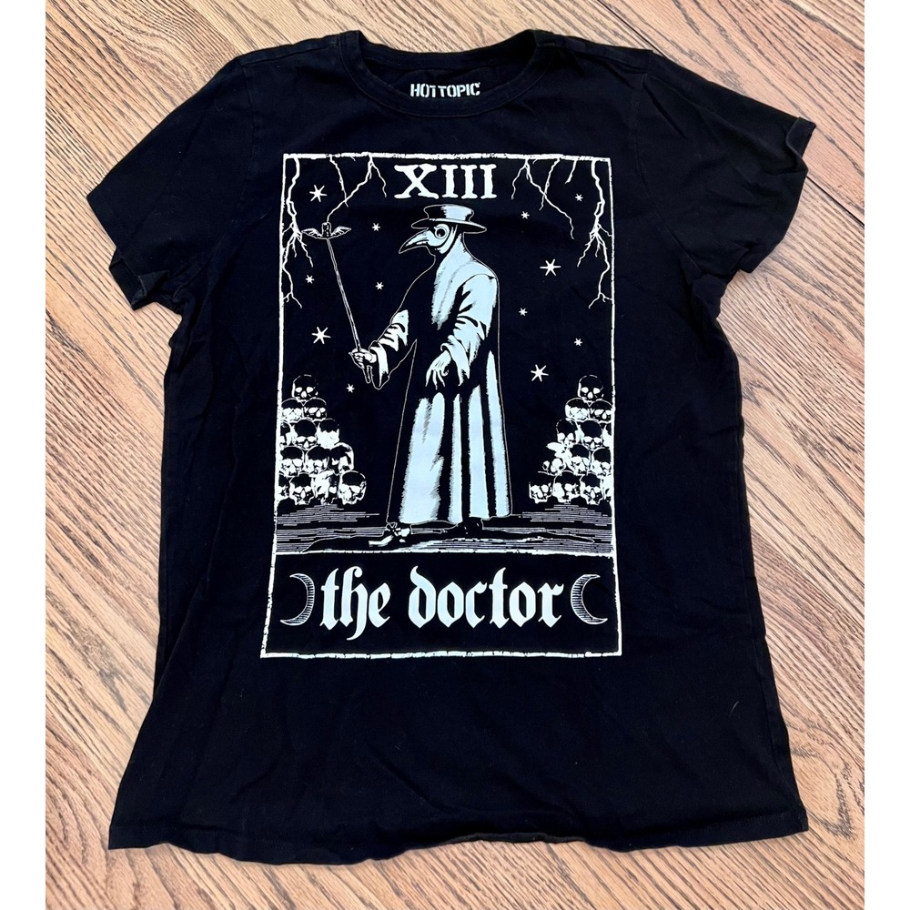 The Doctor Tarot Card XIII Plague Doctor Black Graphic T-Shirt Gothic Occult Tee